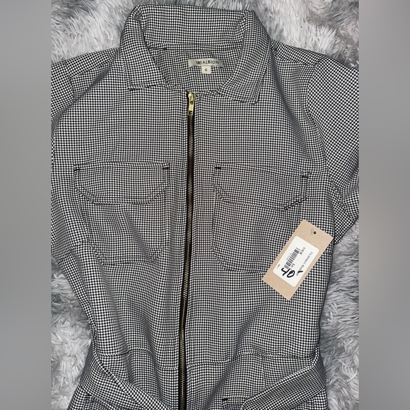 Albion Woman’s Jumpsuit Black White Checked Tie Waist - NWT Size Small - Picture 5 of 9
